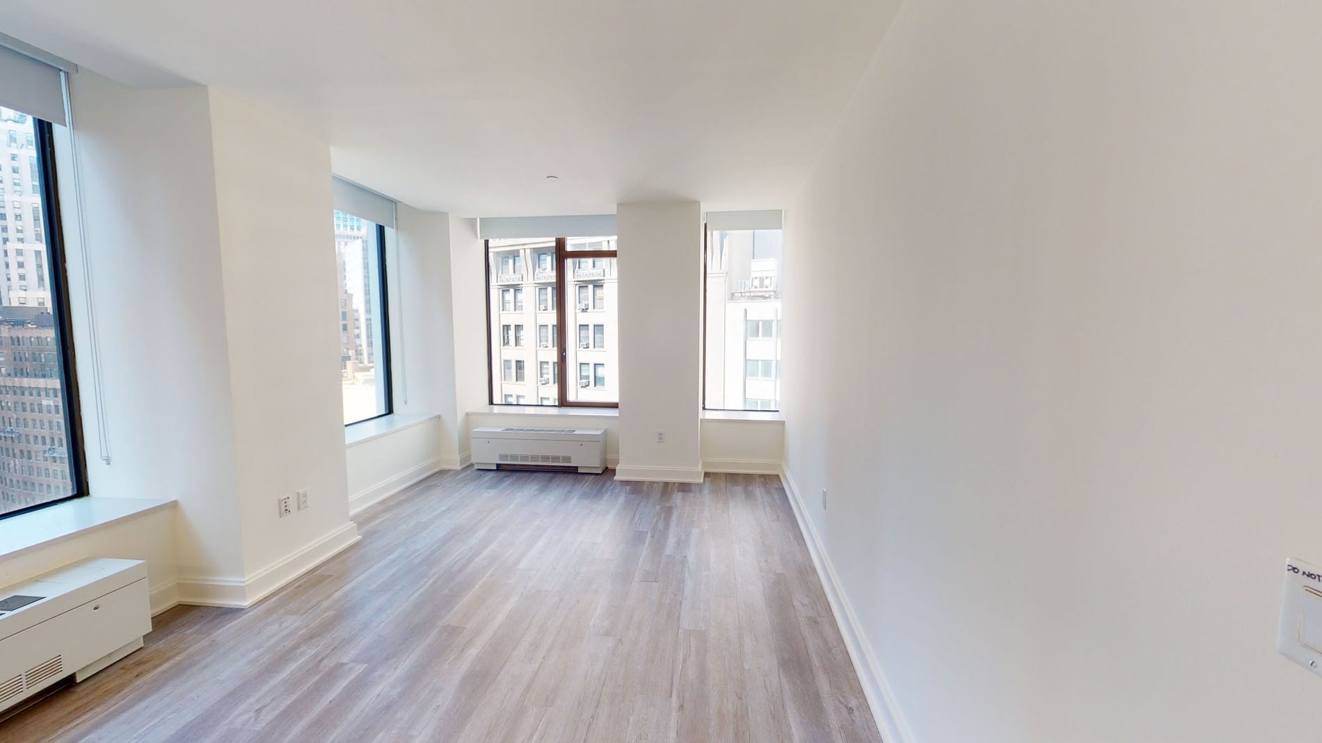 10 Hanover Square 1 of 5