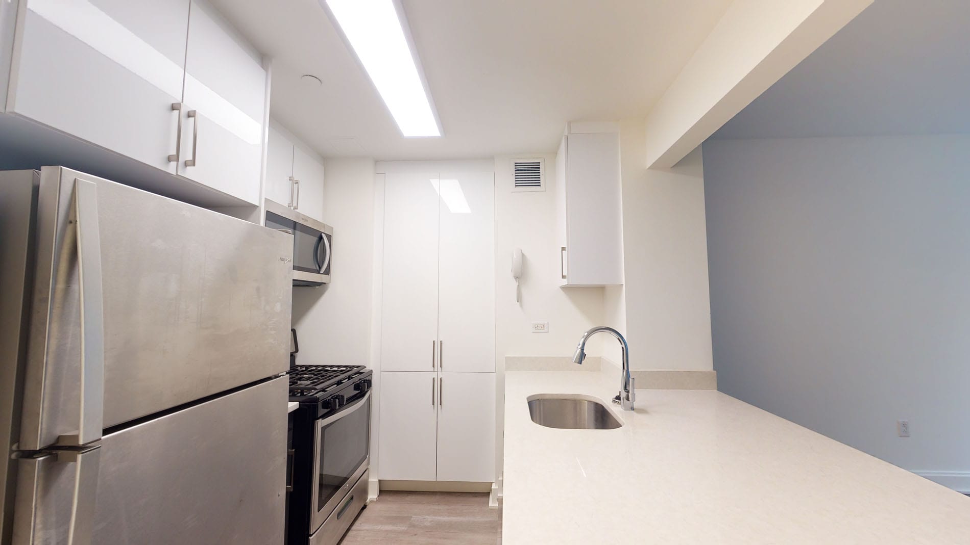 10 Hanover Square 2 of 5