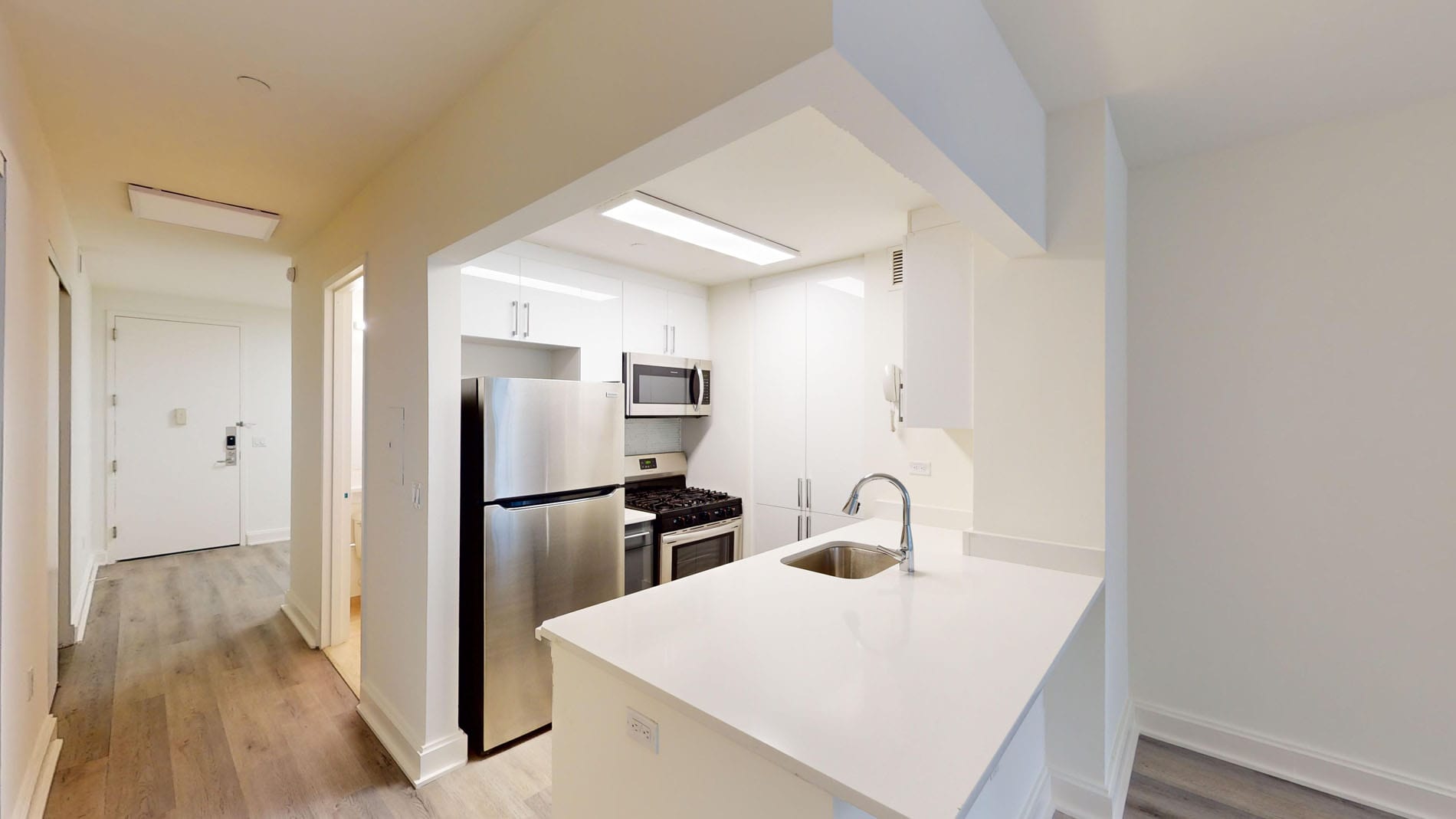 10 Hanover Square 1 of 5