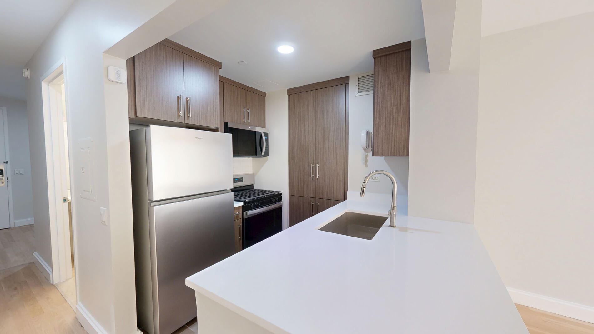 10 Hanover Square 1 of 5