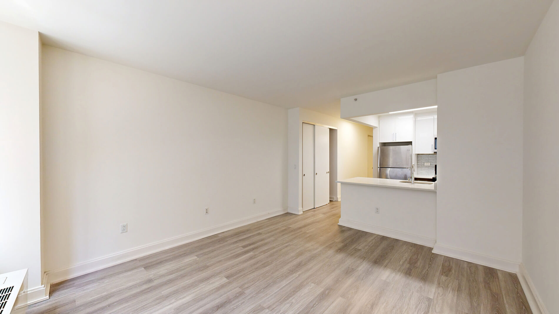 10 Hanover Square 3 of 5