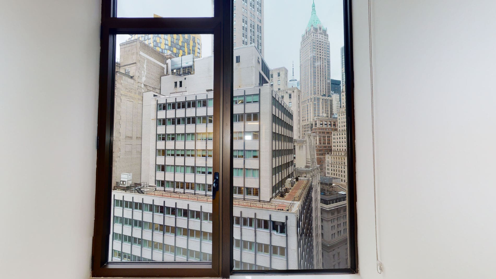 10 Hanover Square 4 of 5