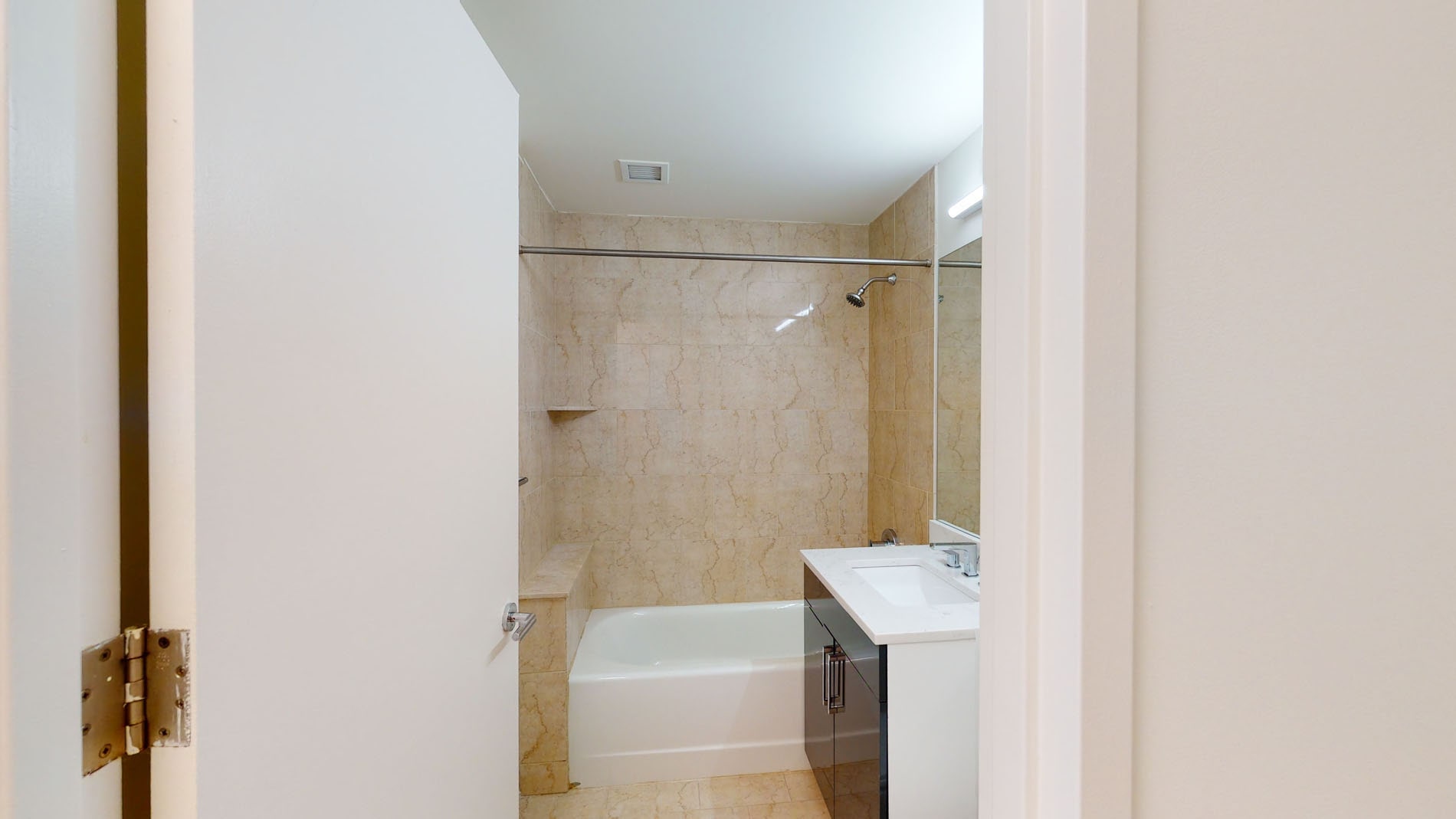 10 Hanover Square 4 of 5