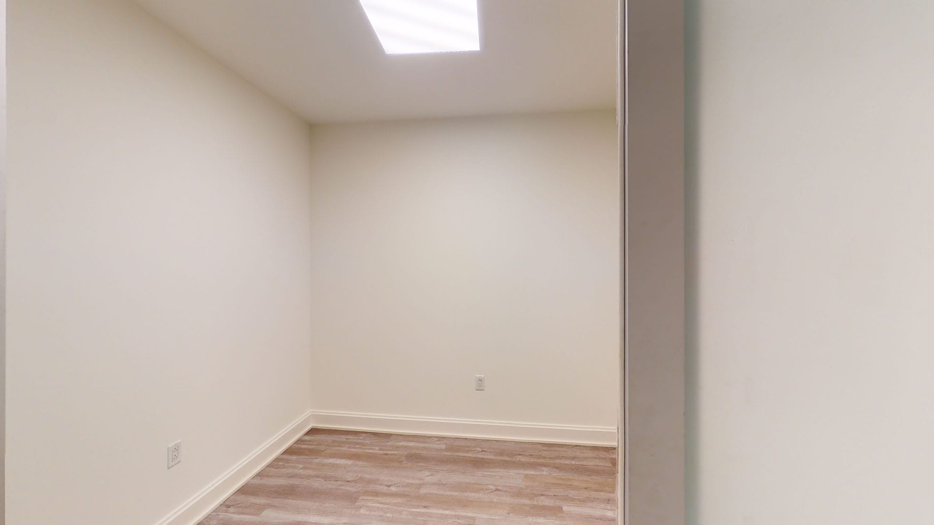 10 Hanover Square 3 of 5