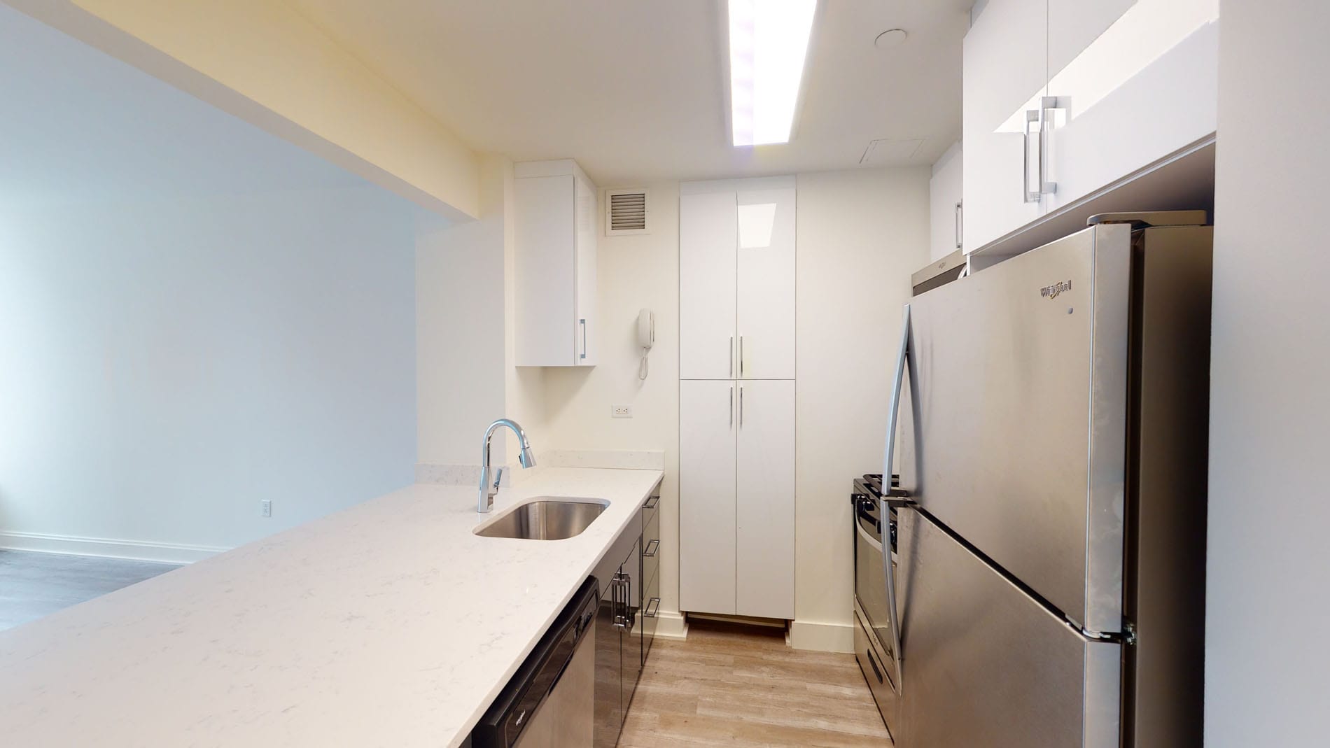 10 Hanover Square 1 of 5
