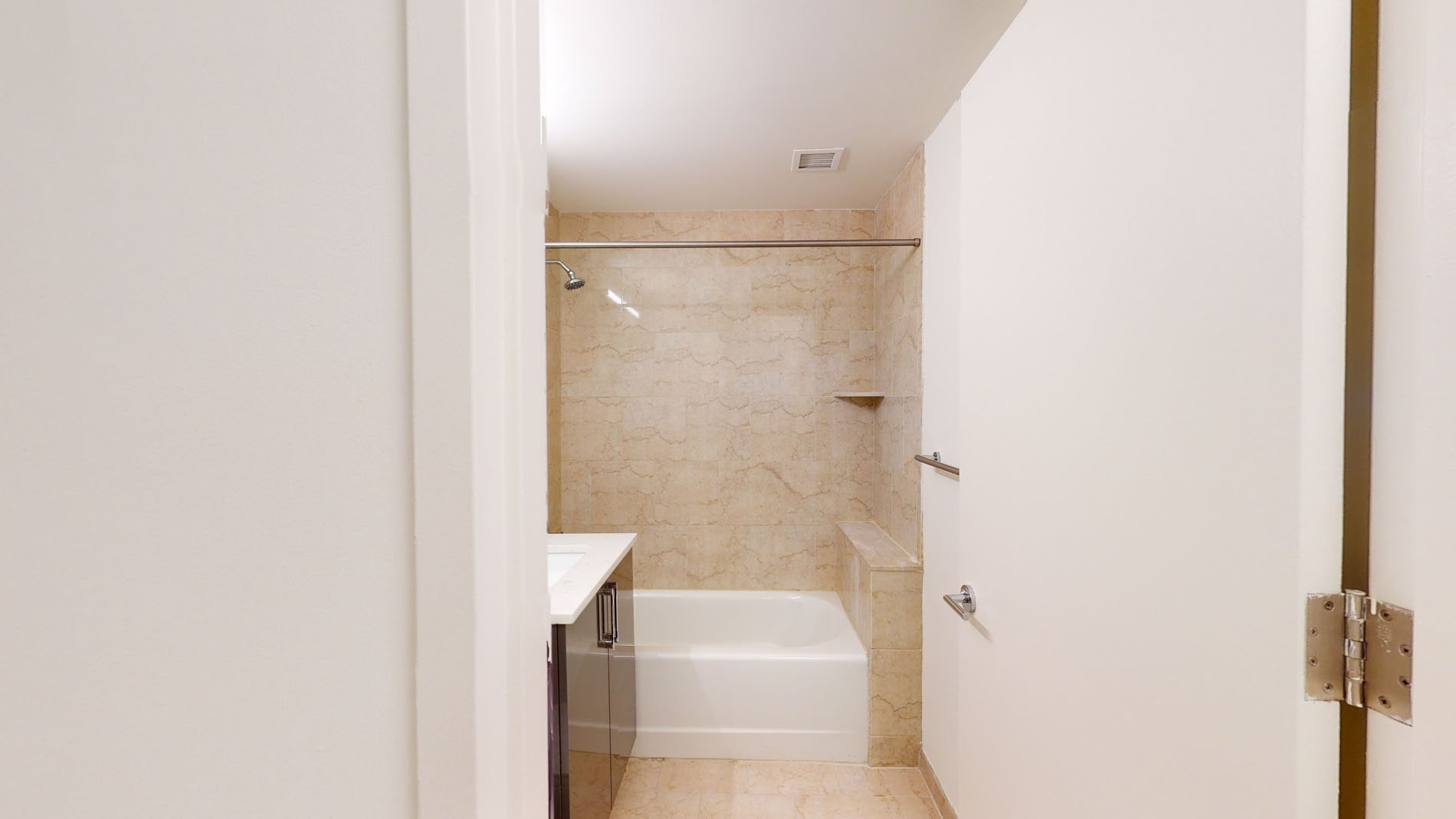 10 Hanover Square 4 of 5