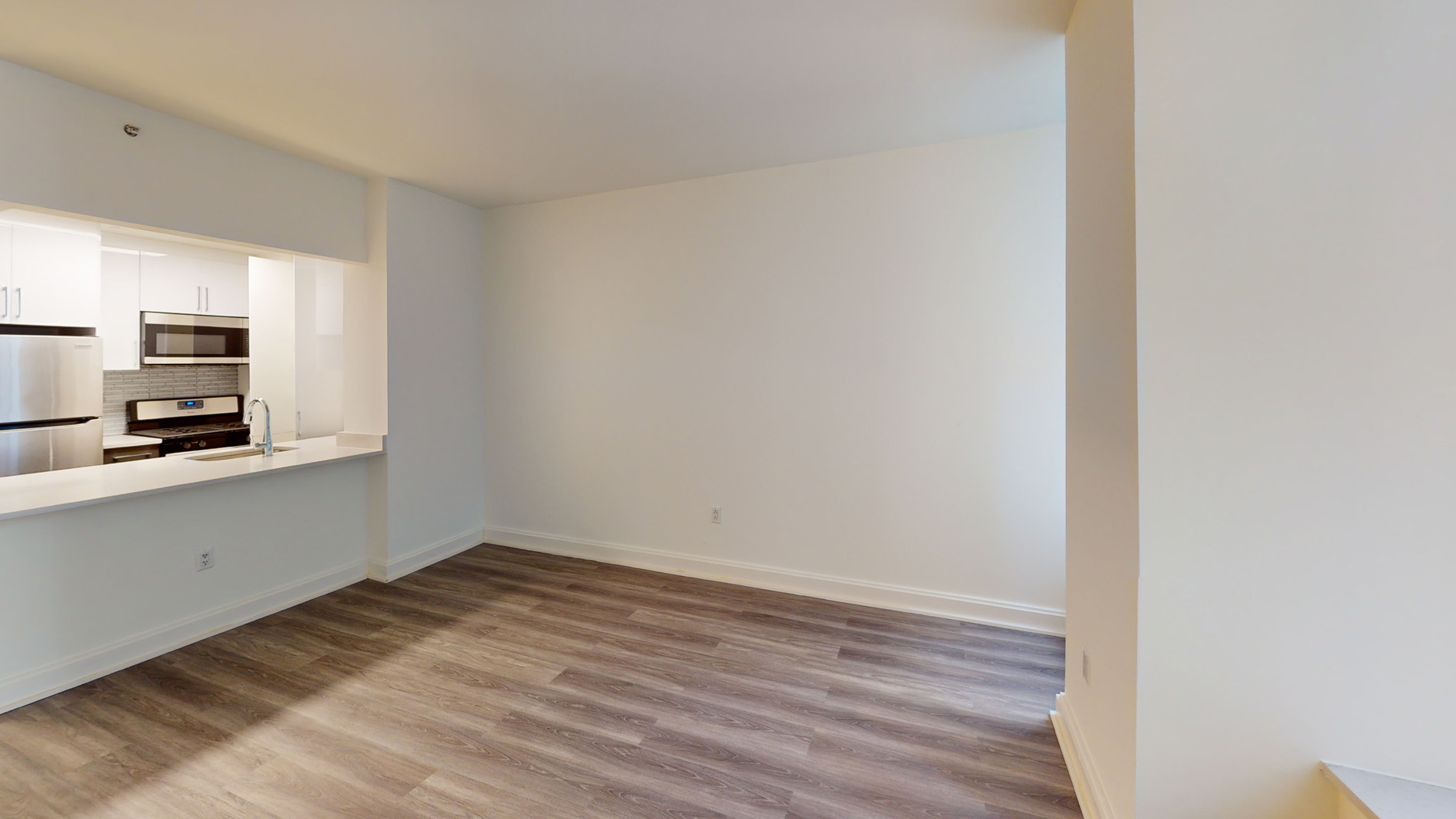 10 Hanover Square 3 of 5