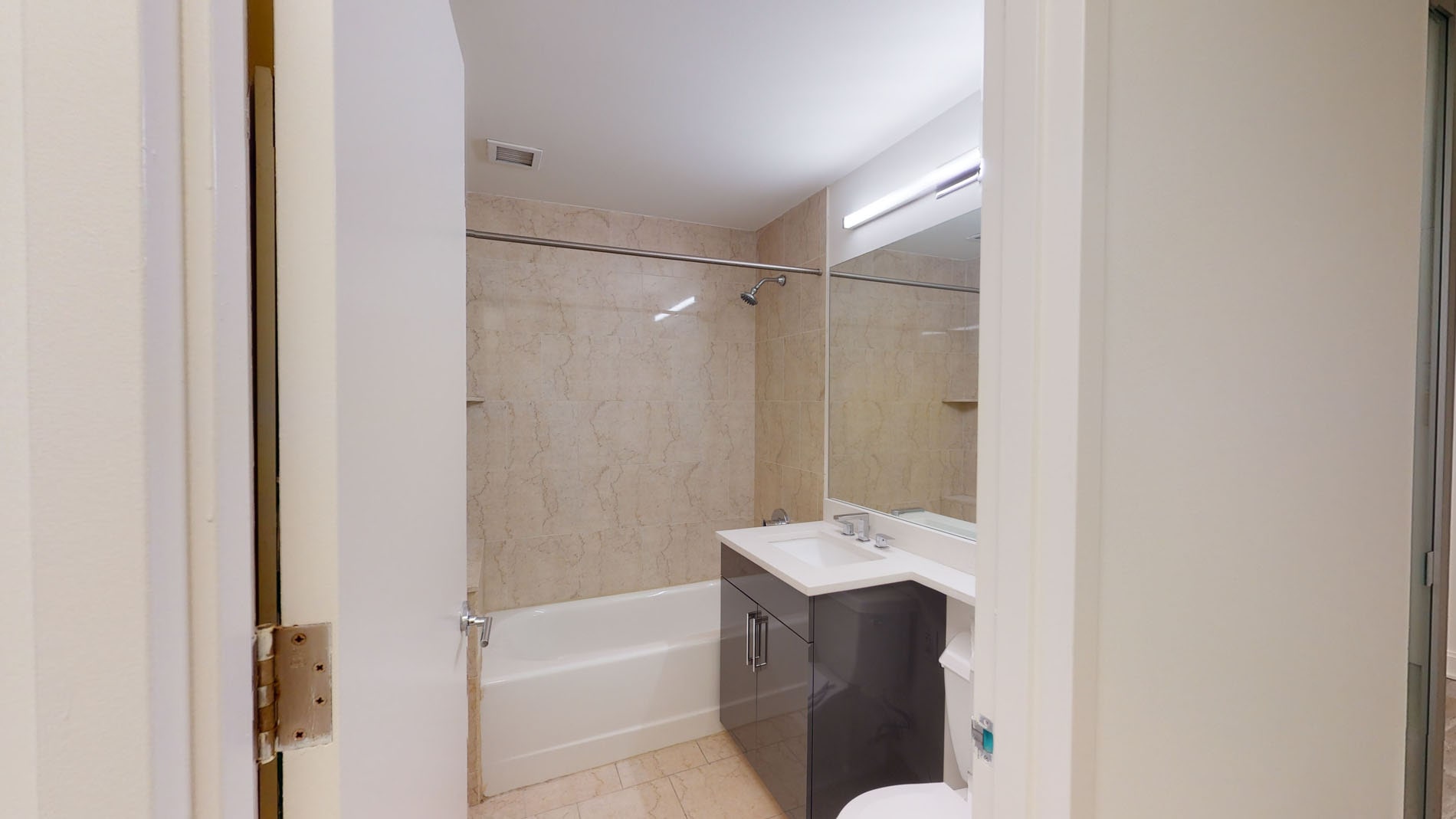10 Hanover Square 4 of 5