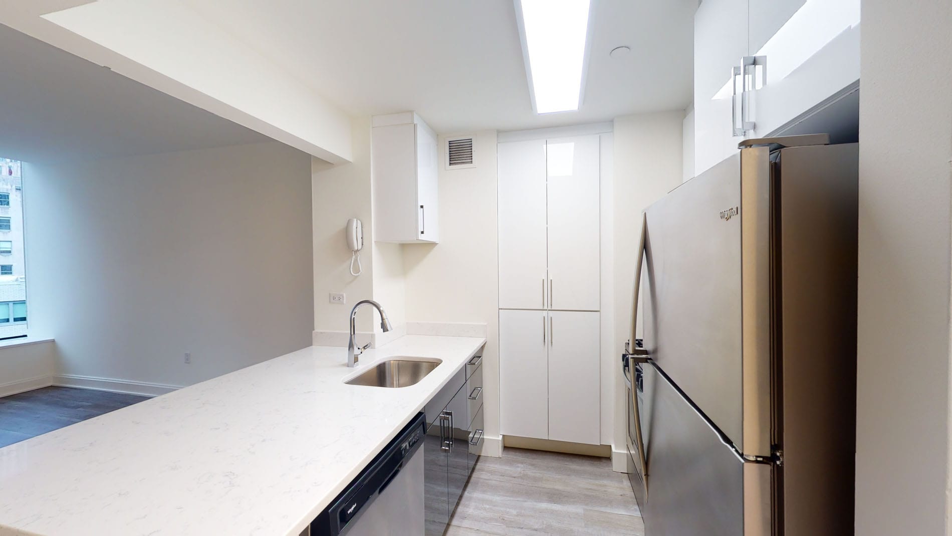 10 Hanover Square 2 of 5