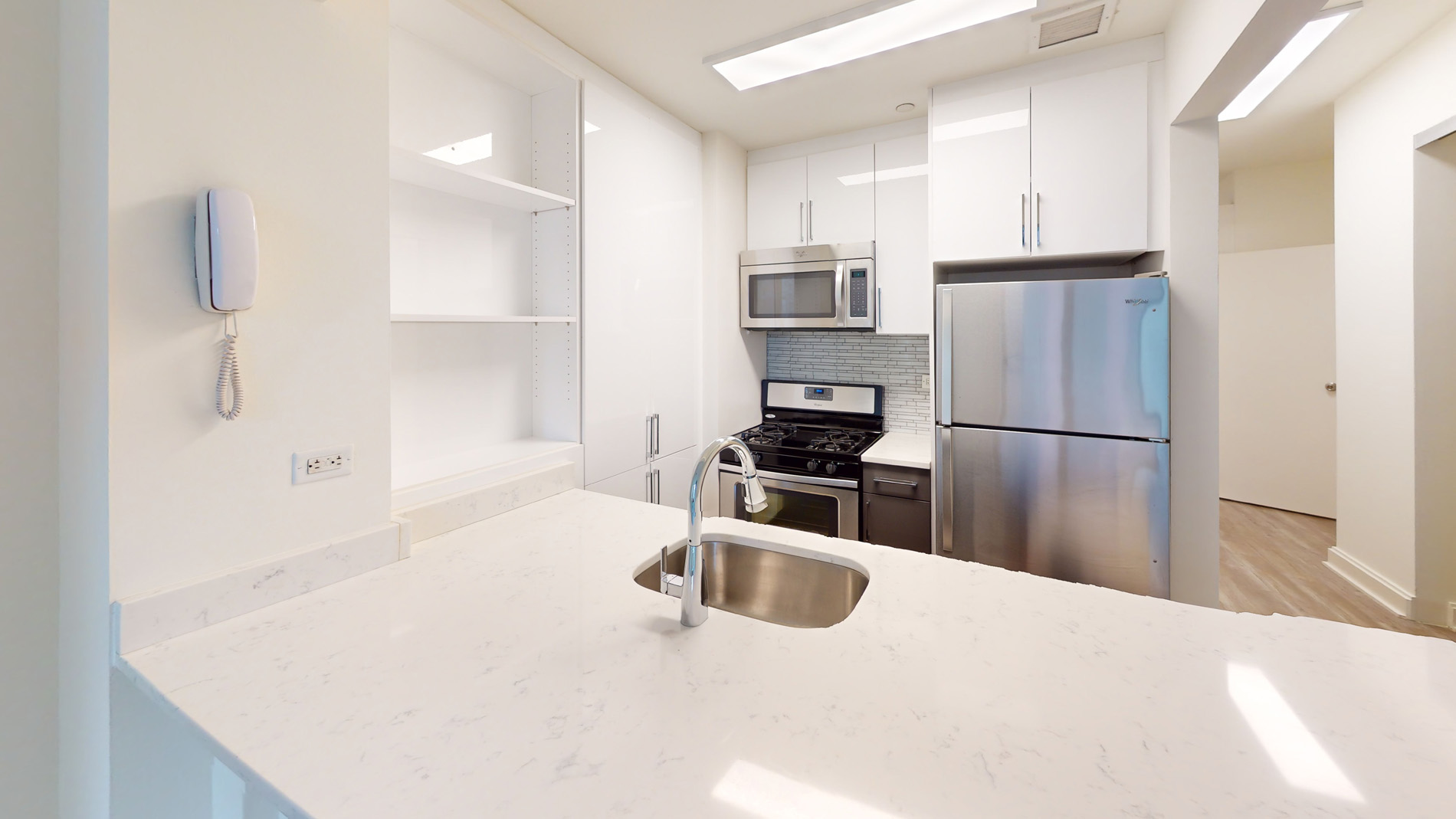 10 Hanover Square 1 of 5