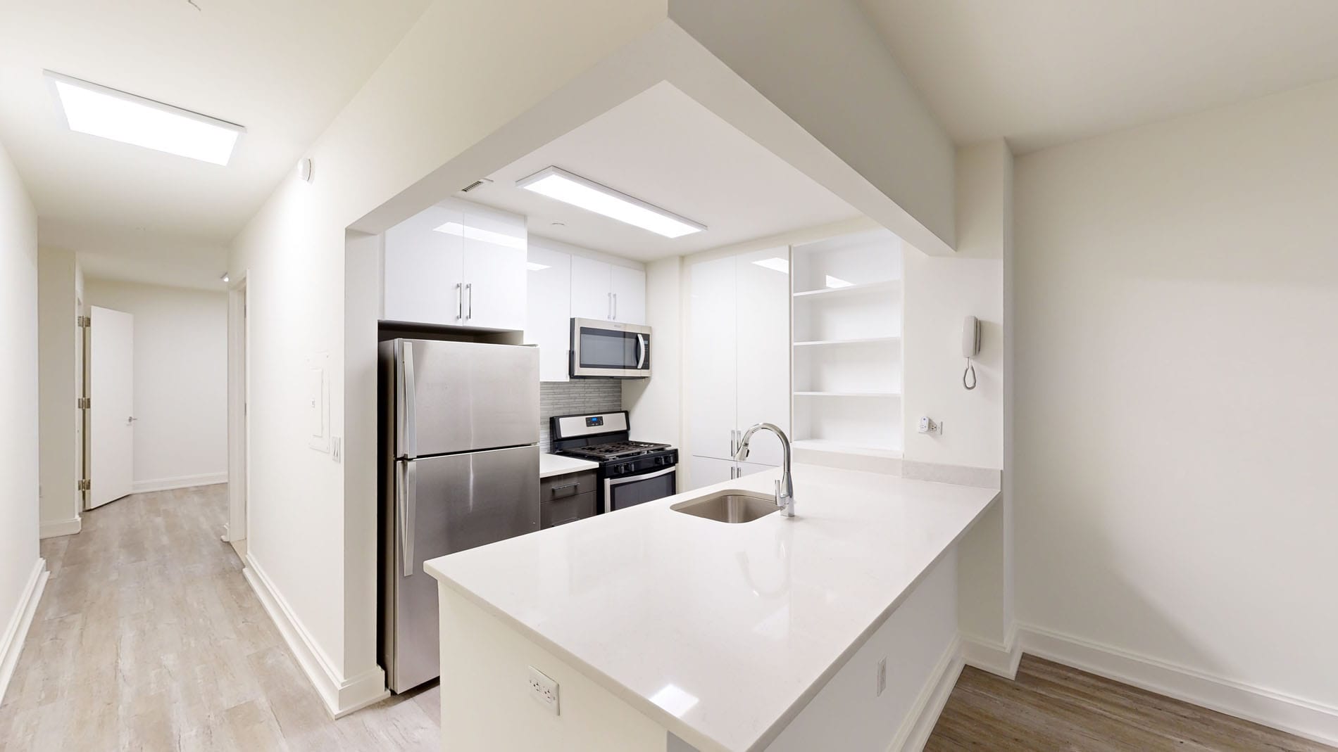 10 Hanover Square 1 of 4