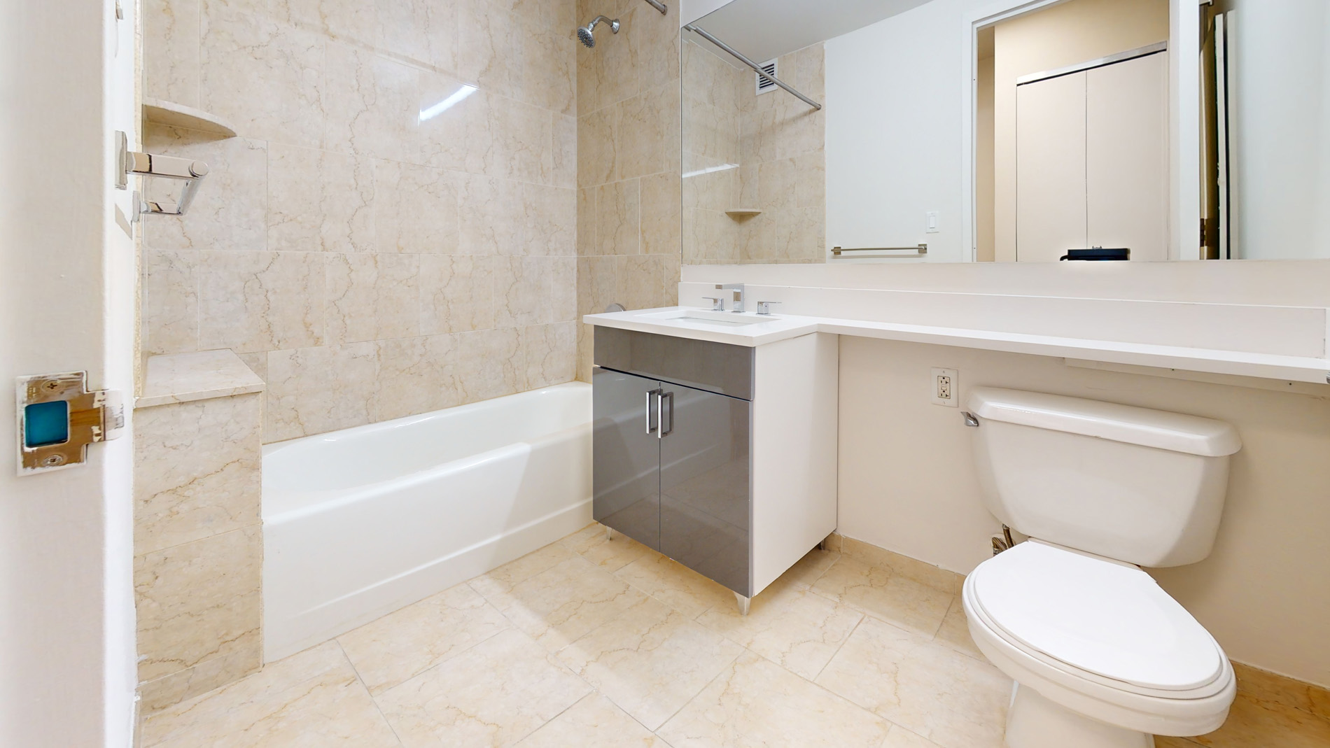 10 Hanover Square 4 of 5