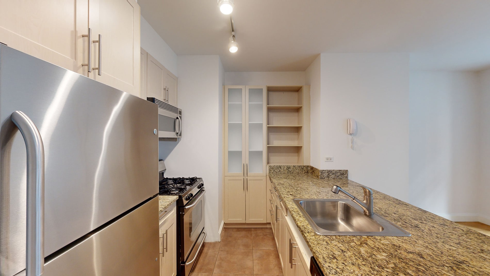 10 Hanover Square 1 of 5