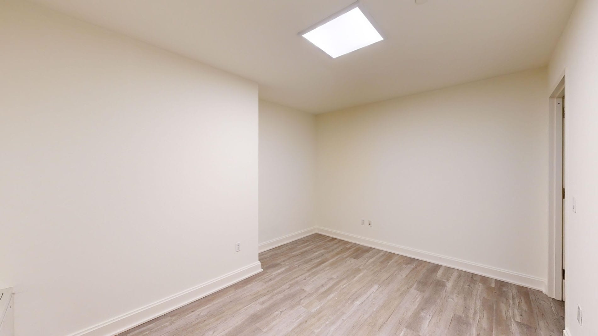 10 Hanover Square 3 of 5