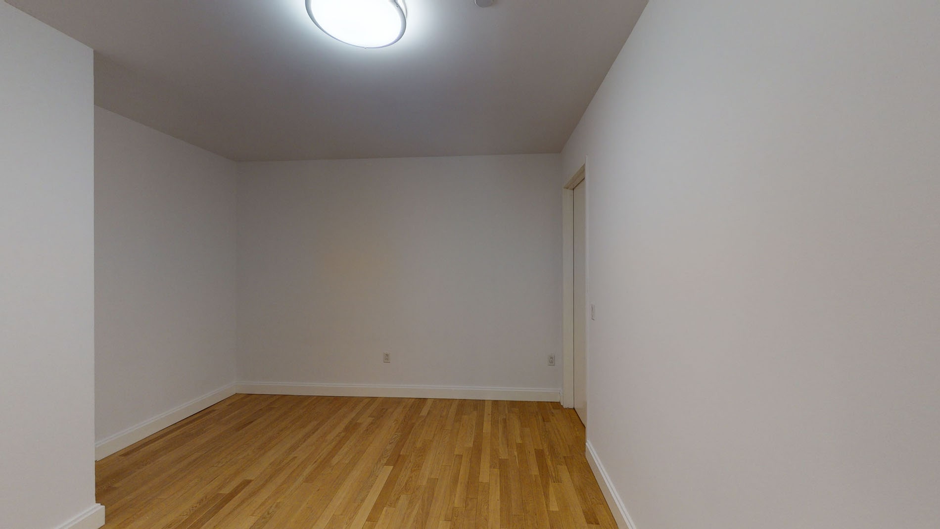 10 Hanover Square 1 of 5