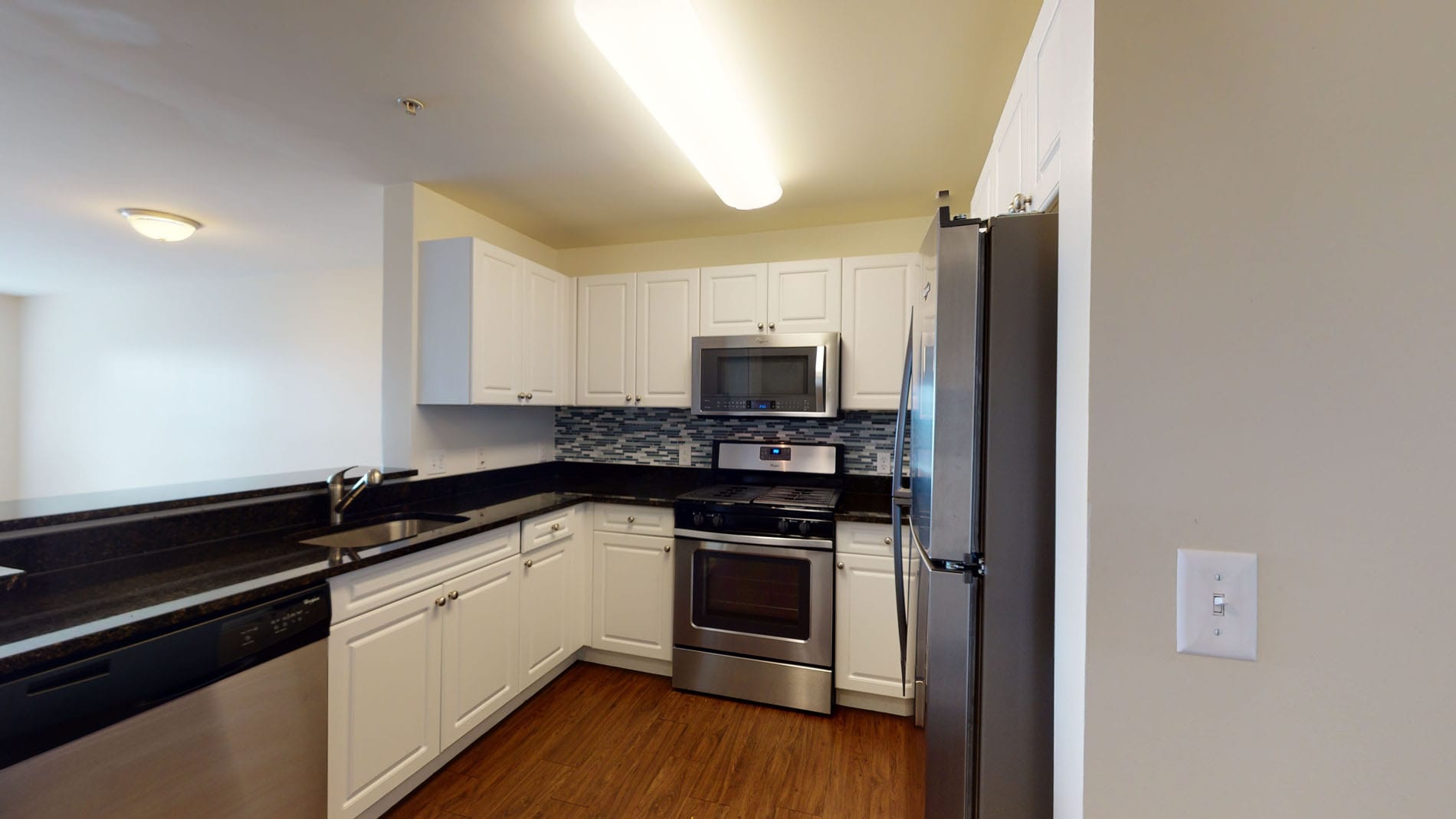 1 Inwood Dr, North Woburn