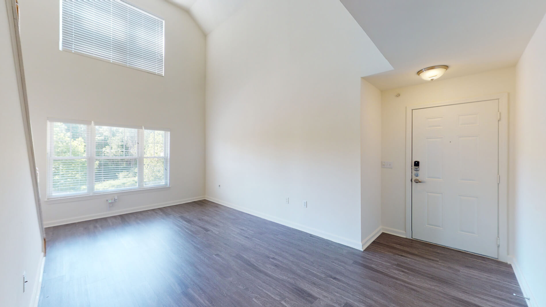 1 Inwood Dr, North Woburn