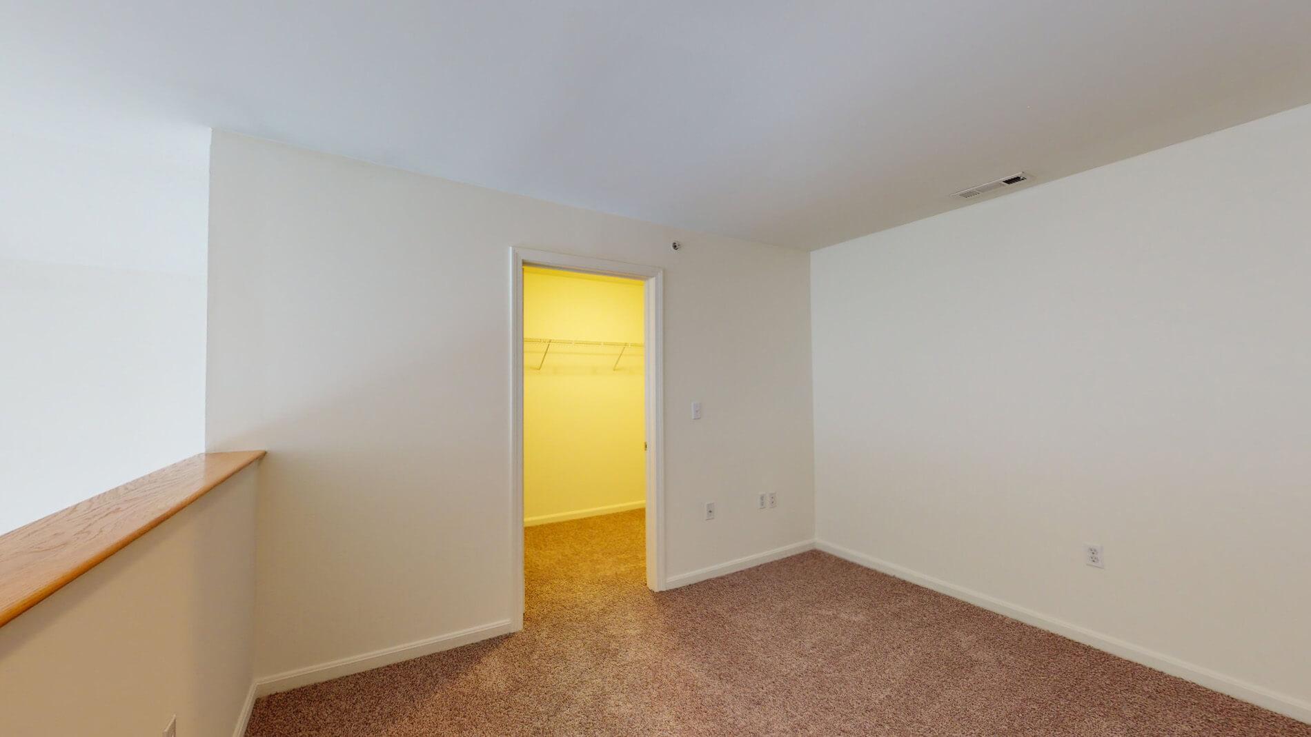 1 Inwood Dr, North Woburn