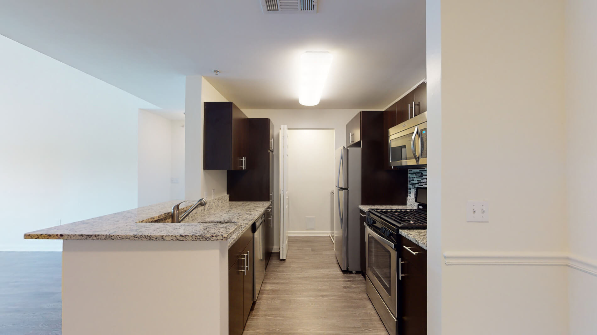 1 Inwood Dr, North Woburn