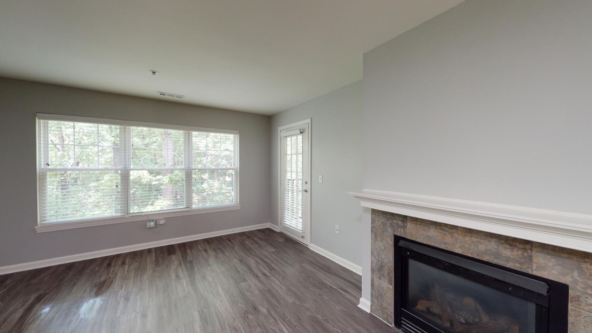 1 Inwood Dr, North Woburn