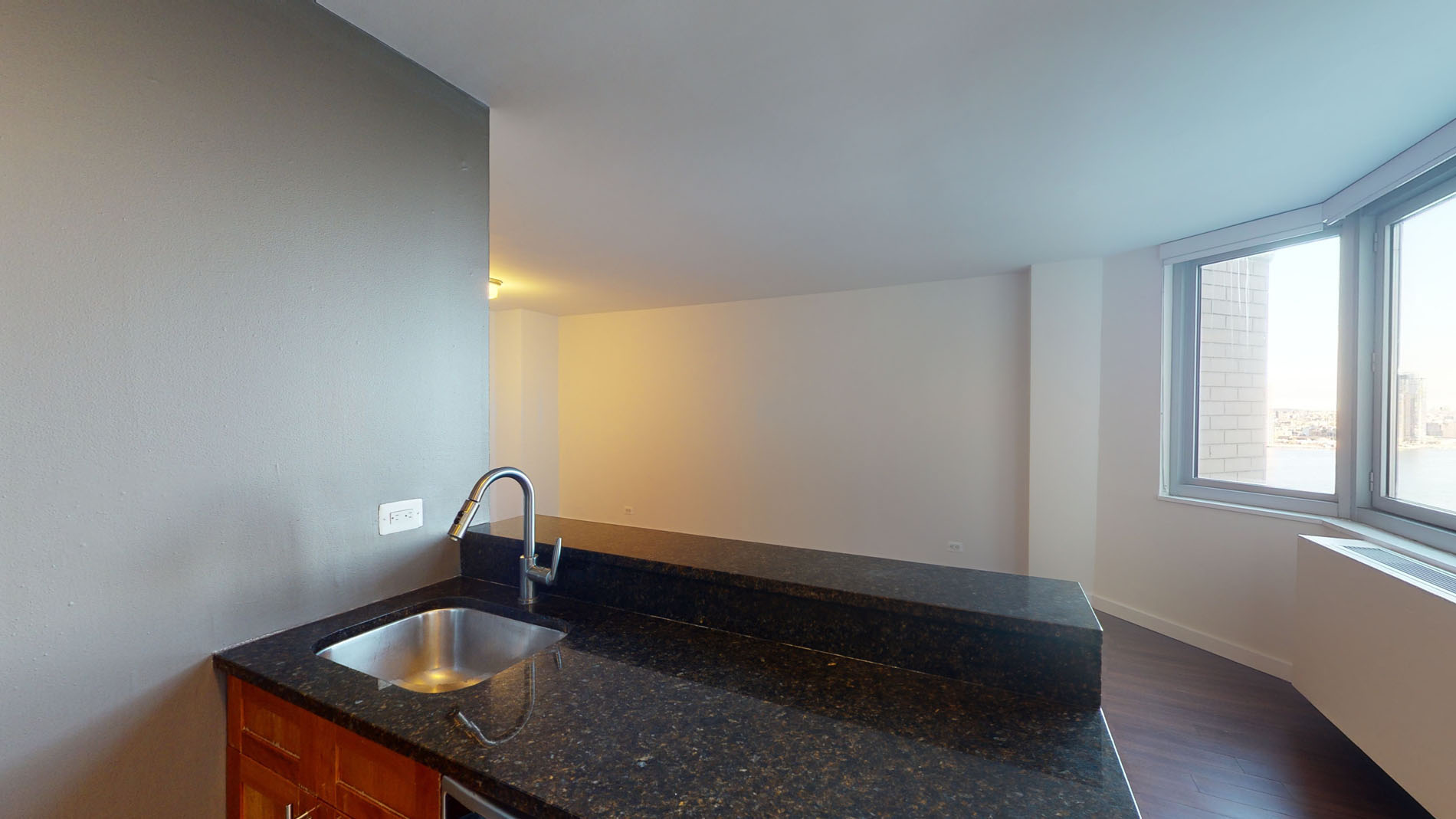 View 34 1 of 5