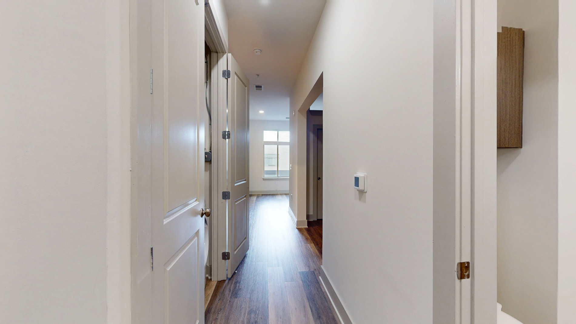 Studio Apartment – 322 N Broad St. #1654, Philadelphia, PA 19102