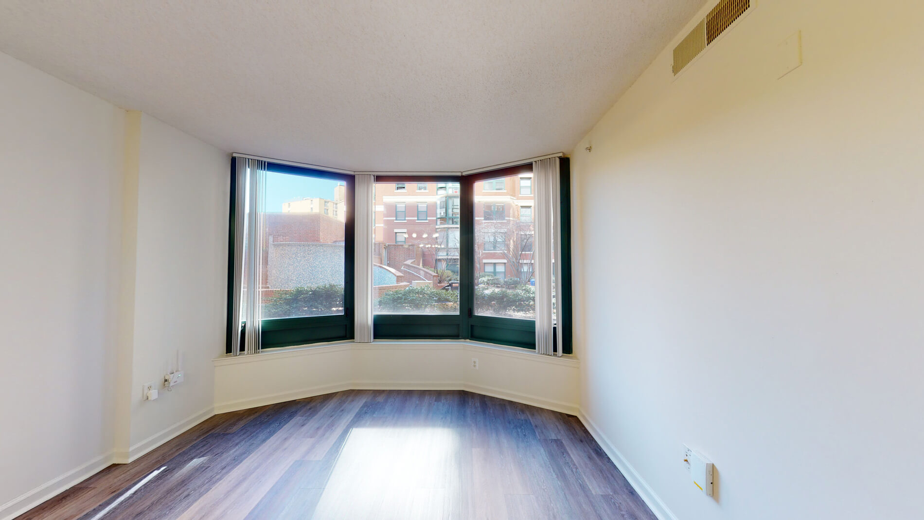 1301 Thomas Circle 2 of 5