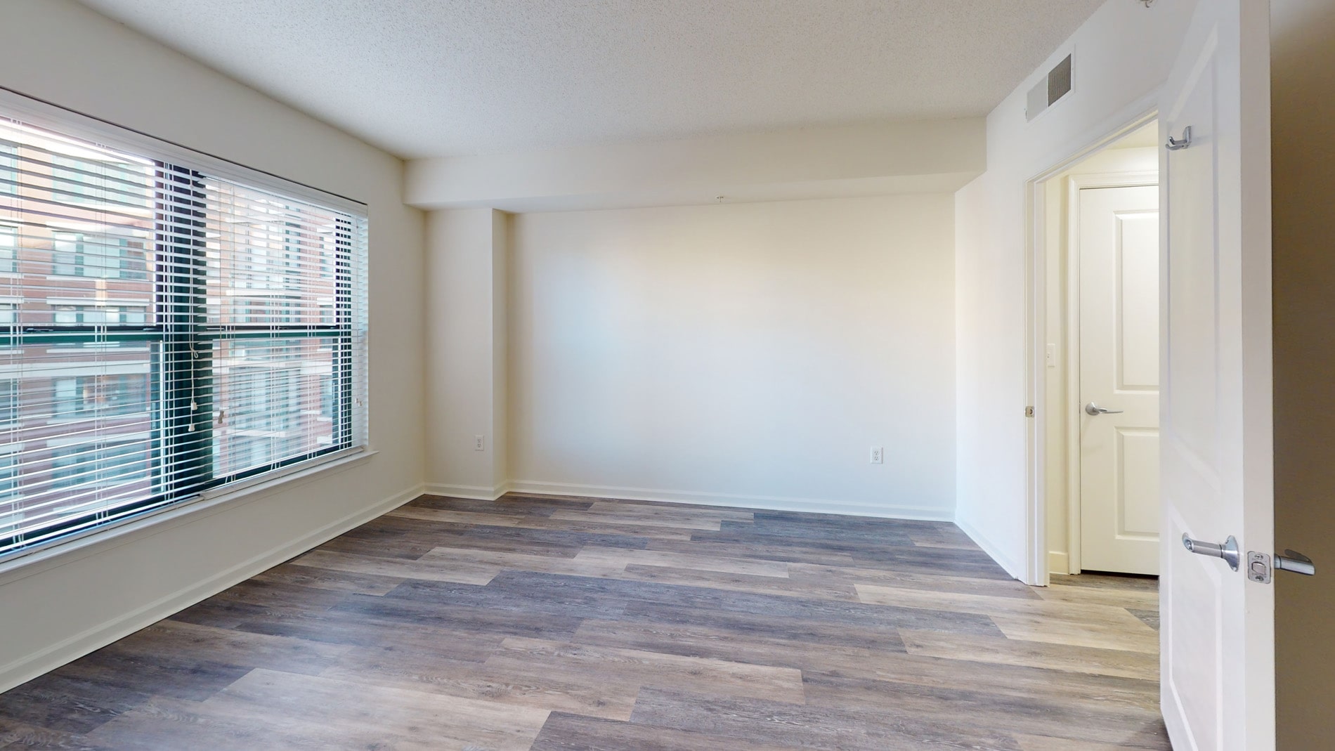 1301 Thomas Circle 4 of 5