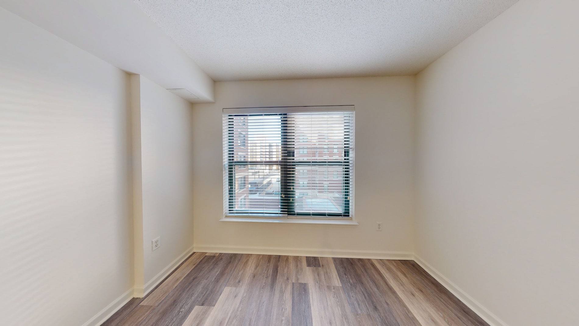 1301 Thomas Circle 3 of 5