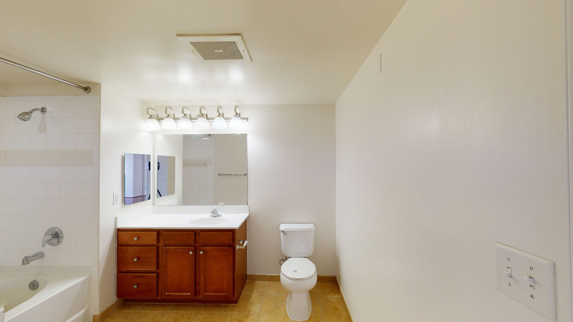 1301 Thomas Circle 4 of 5