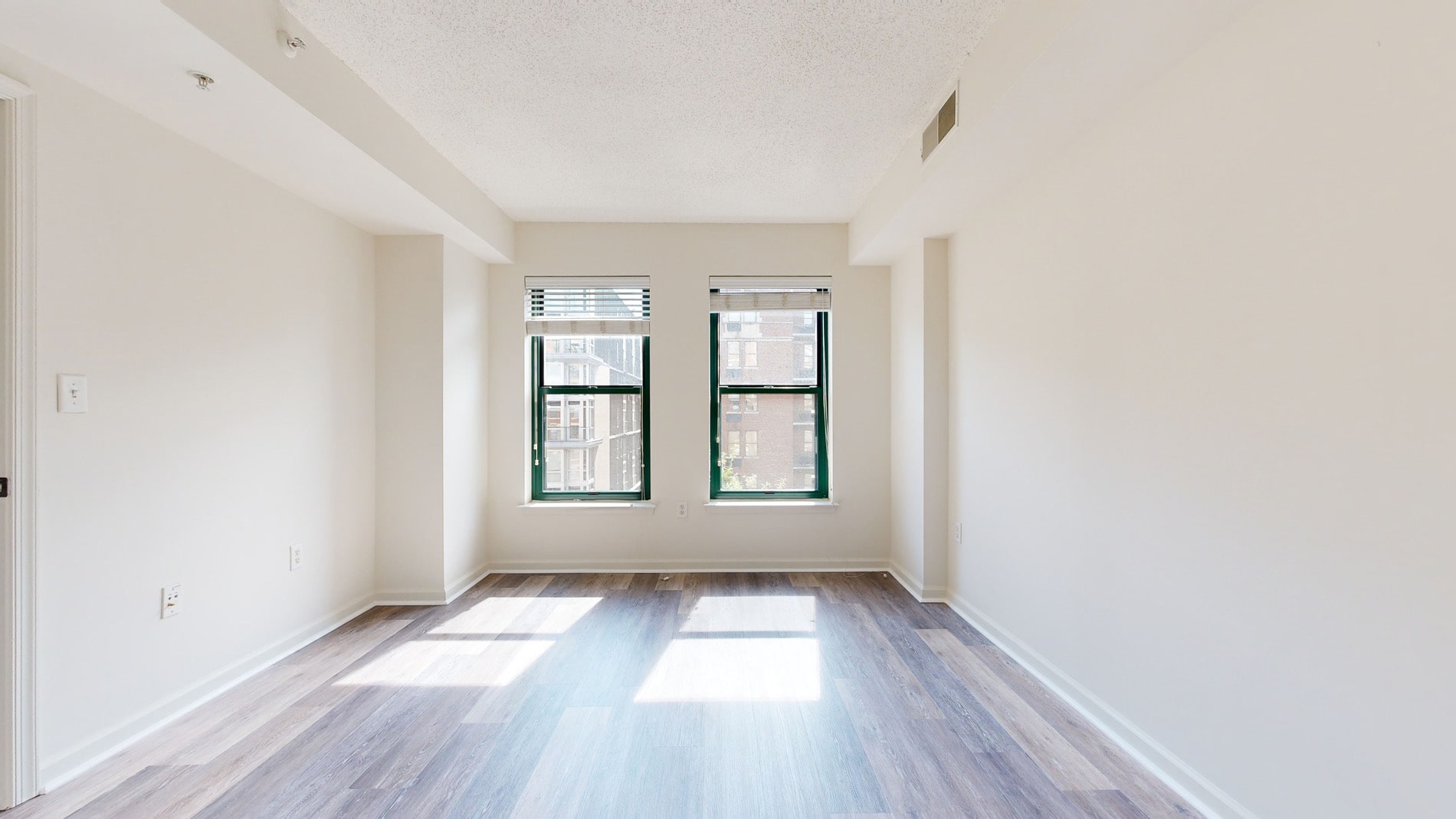 1301 Thomas Circle 3 of 5