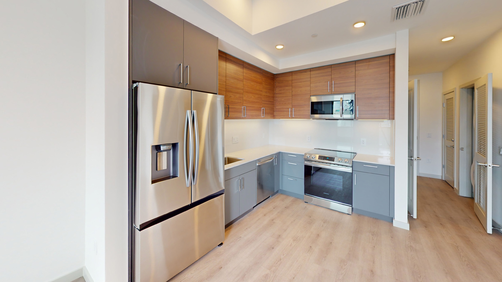 101 N Meridian 1 of 4