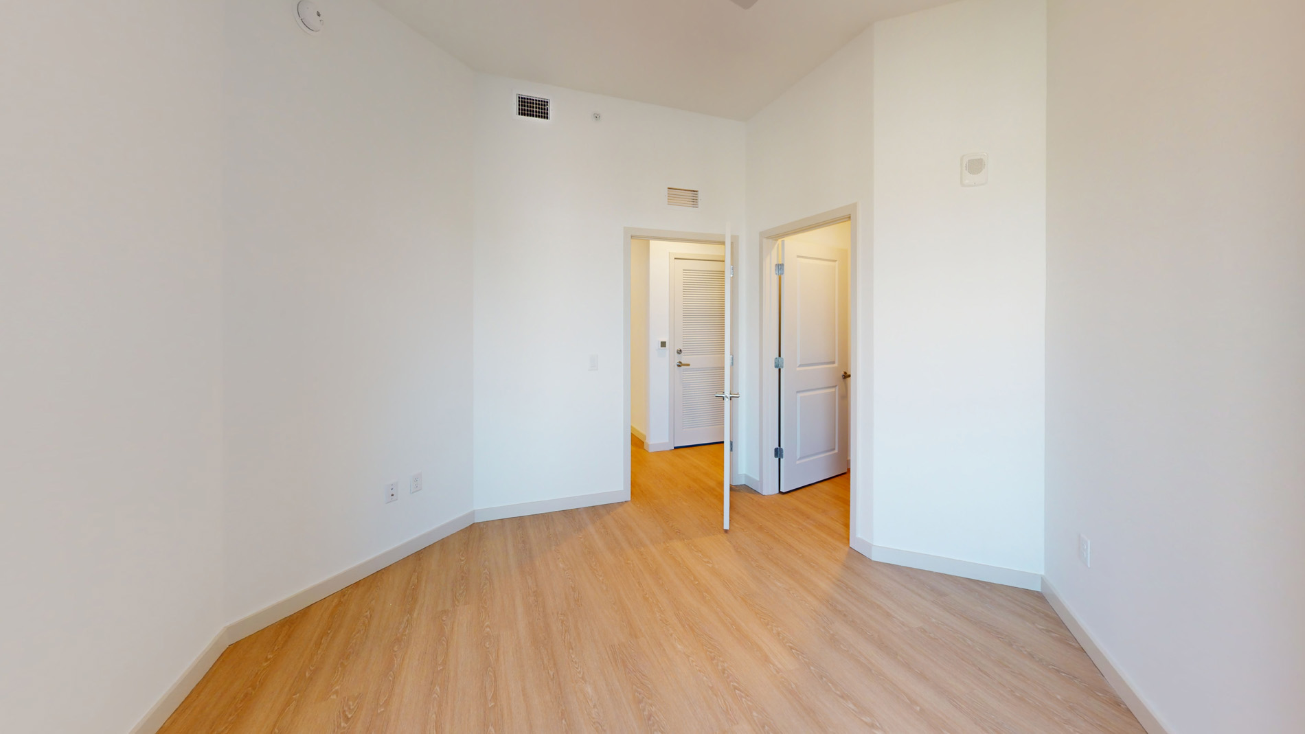 101 N Meridian 1 of 5