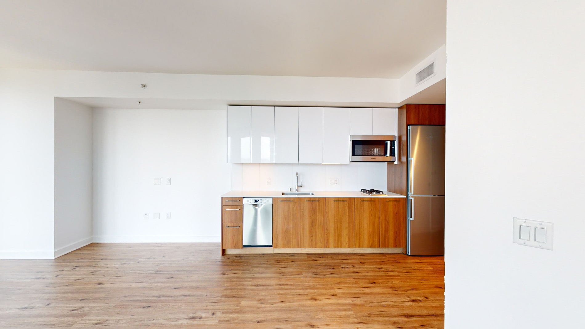 399 Fremont 1 of 4