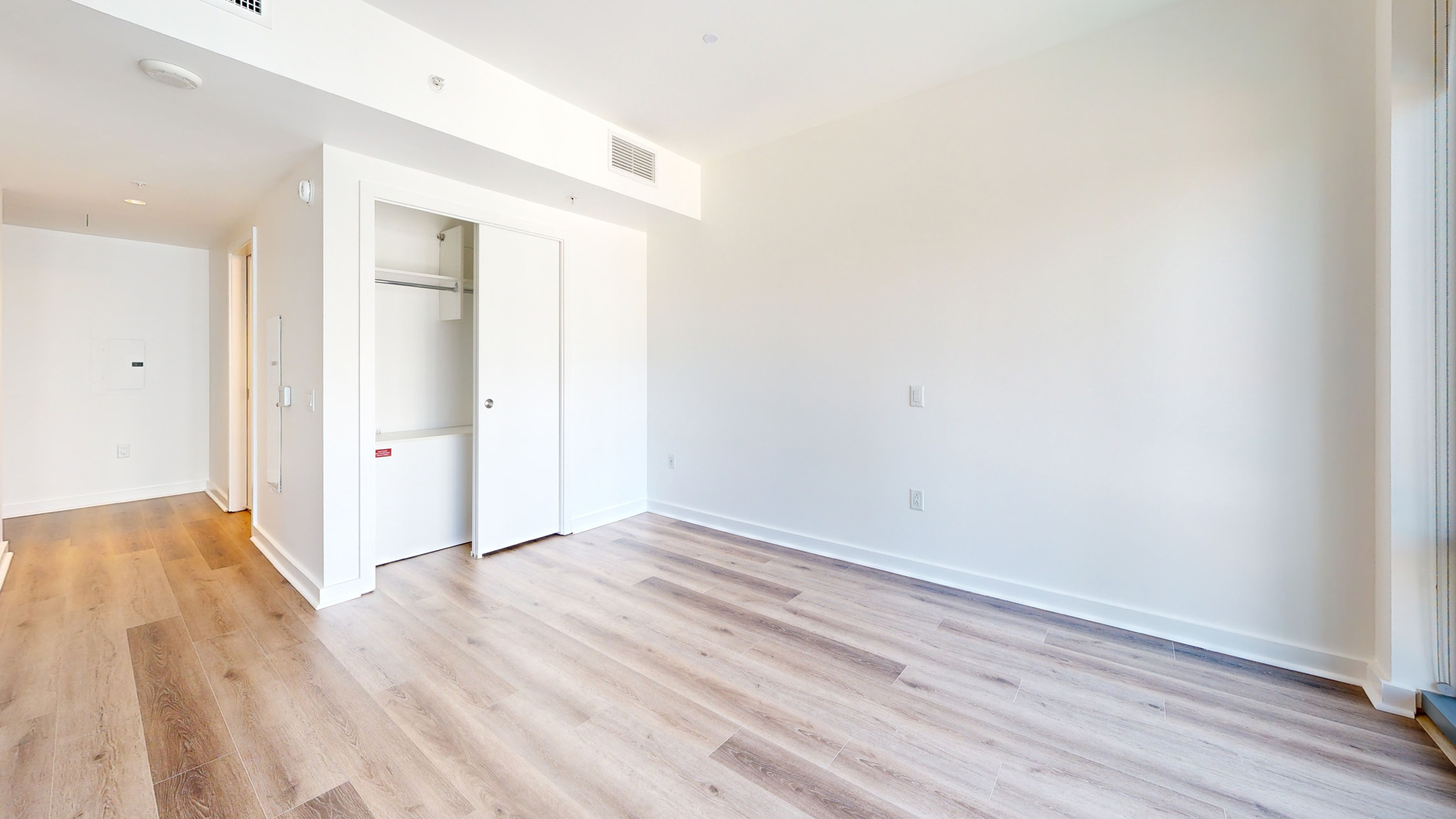399 Fremont 2 of 5