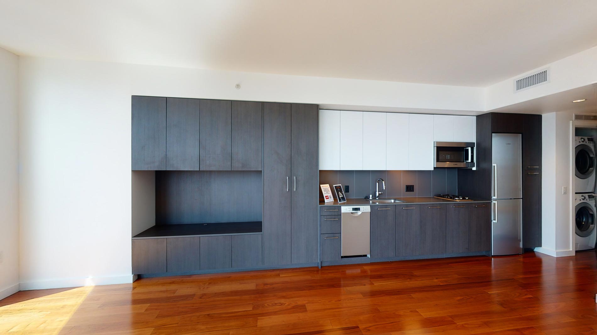 399 Fremont 1 of 5