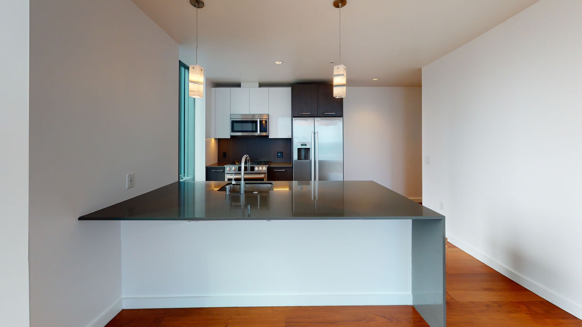 399 Fremont 1 of 5