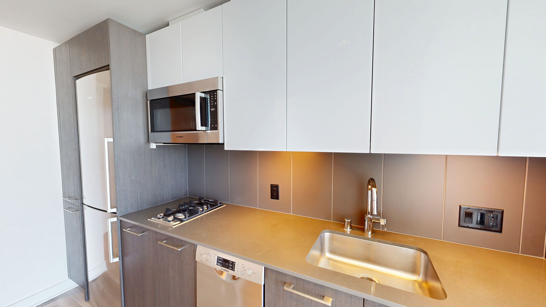 399 Fremont 1 of 5