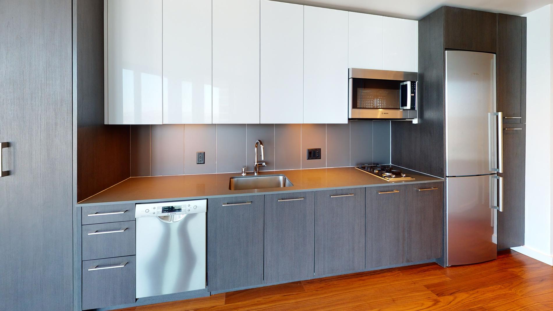 399 Fremont 1 of 5
