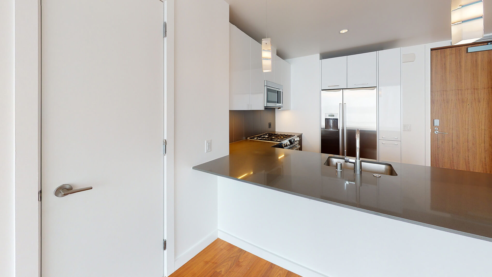 399 Fremont 1 of 5