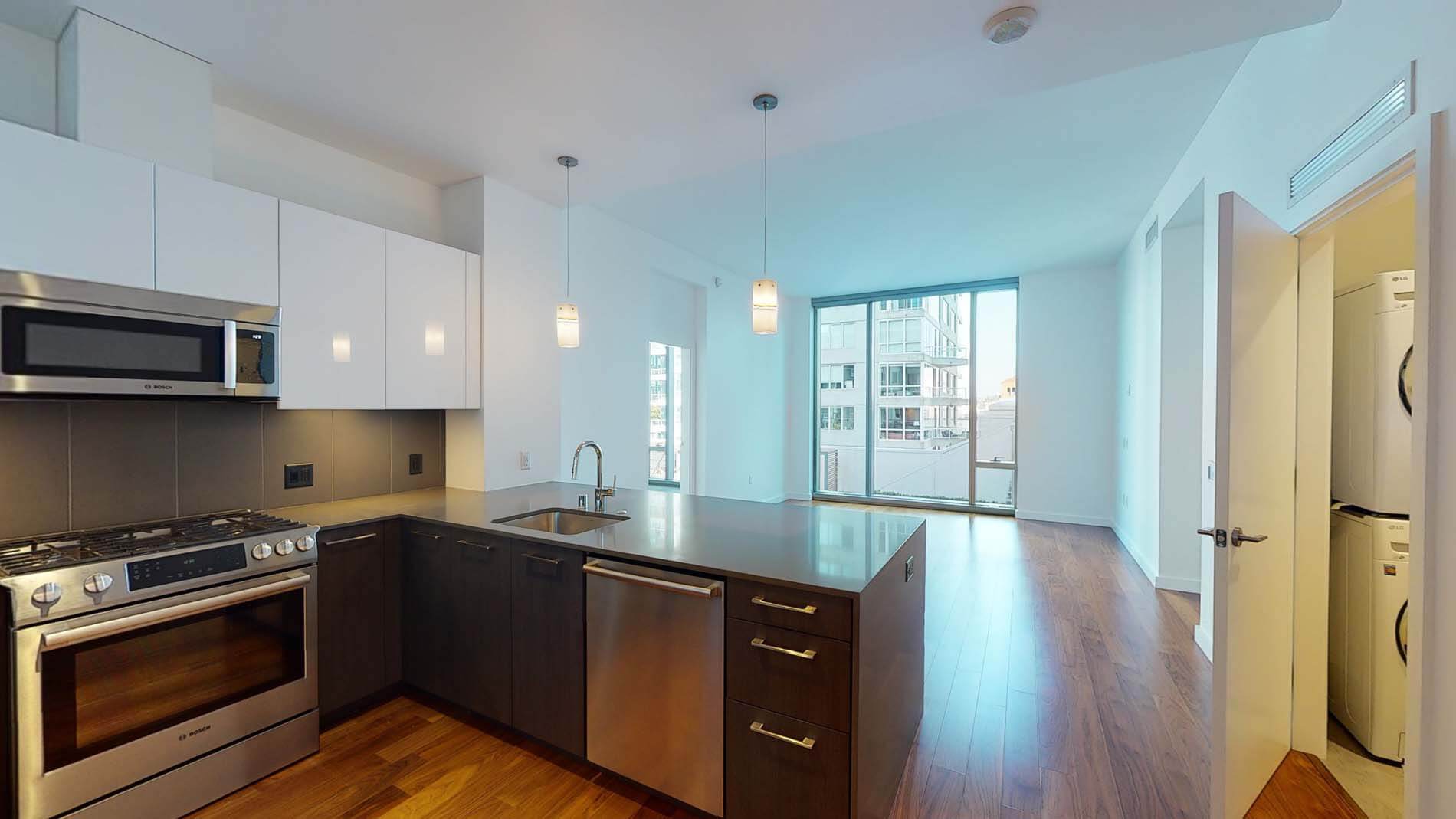 399 Fremont 1 of 5
