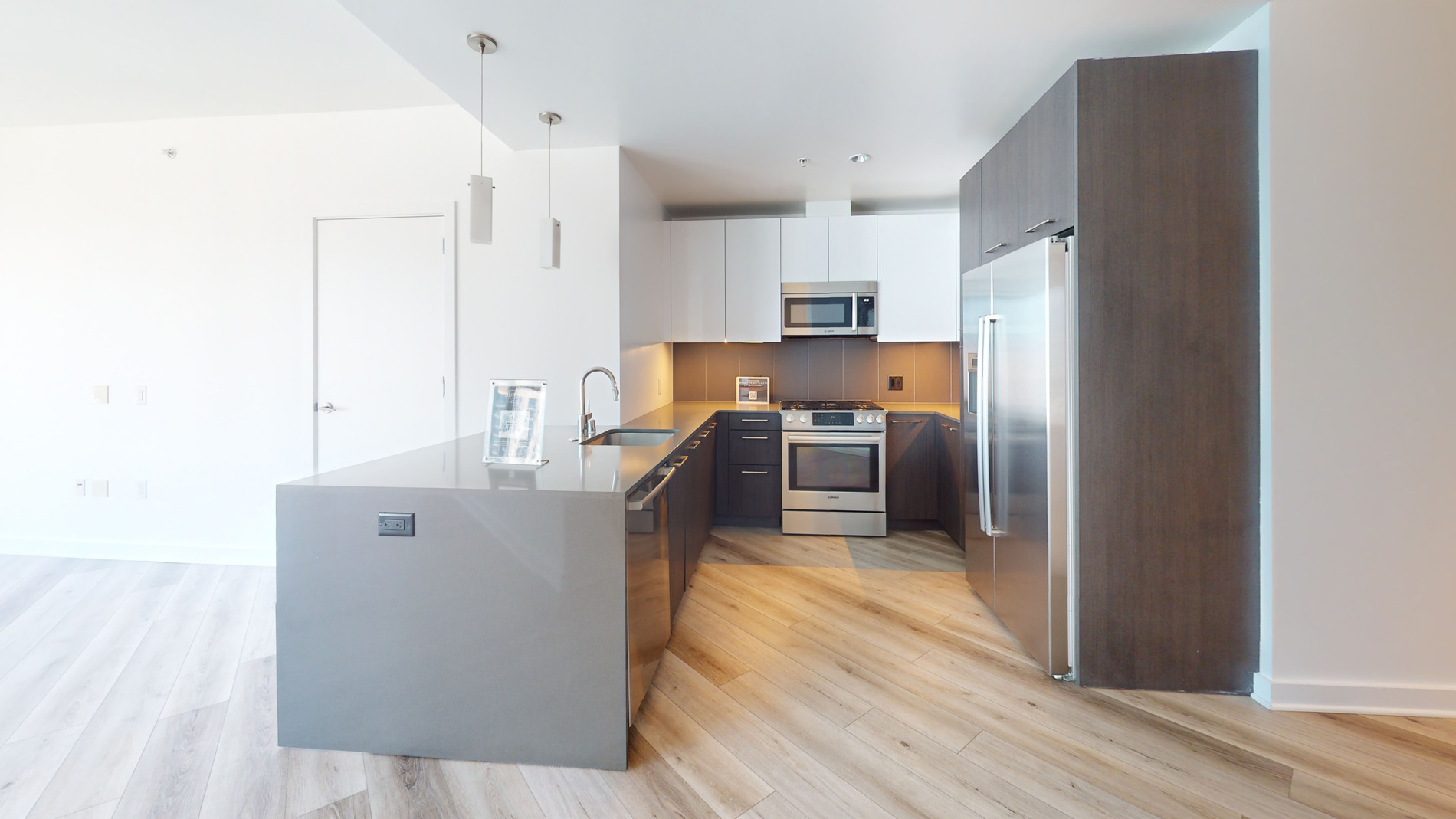 399 Fremont 1 of 5