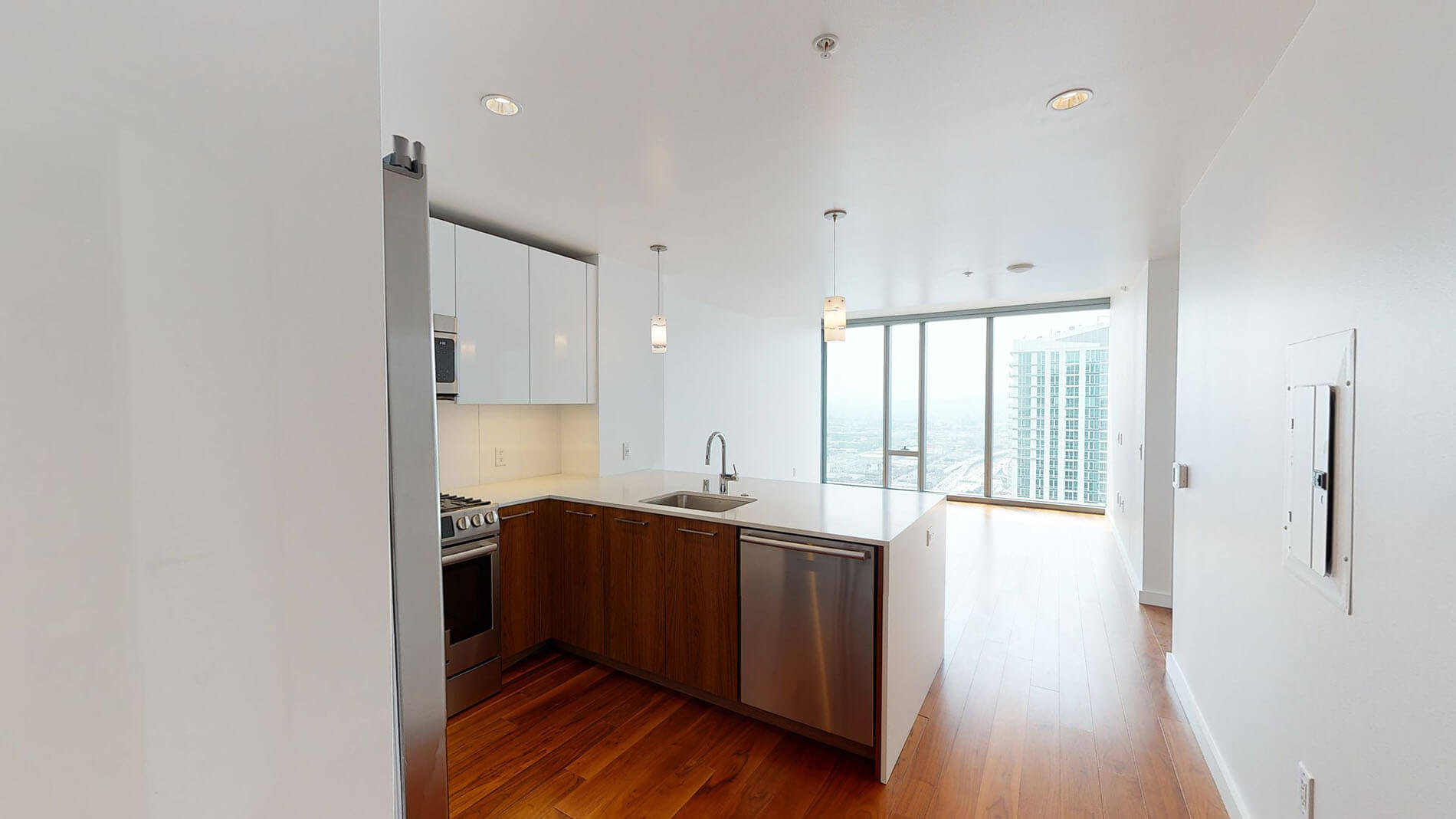399 Fremont 2 of 4