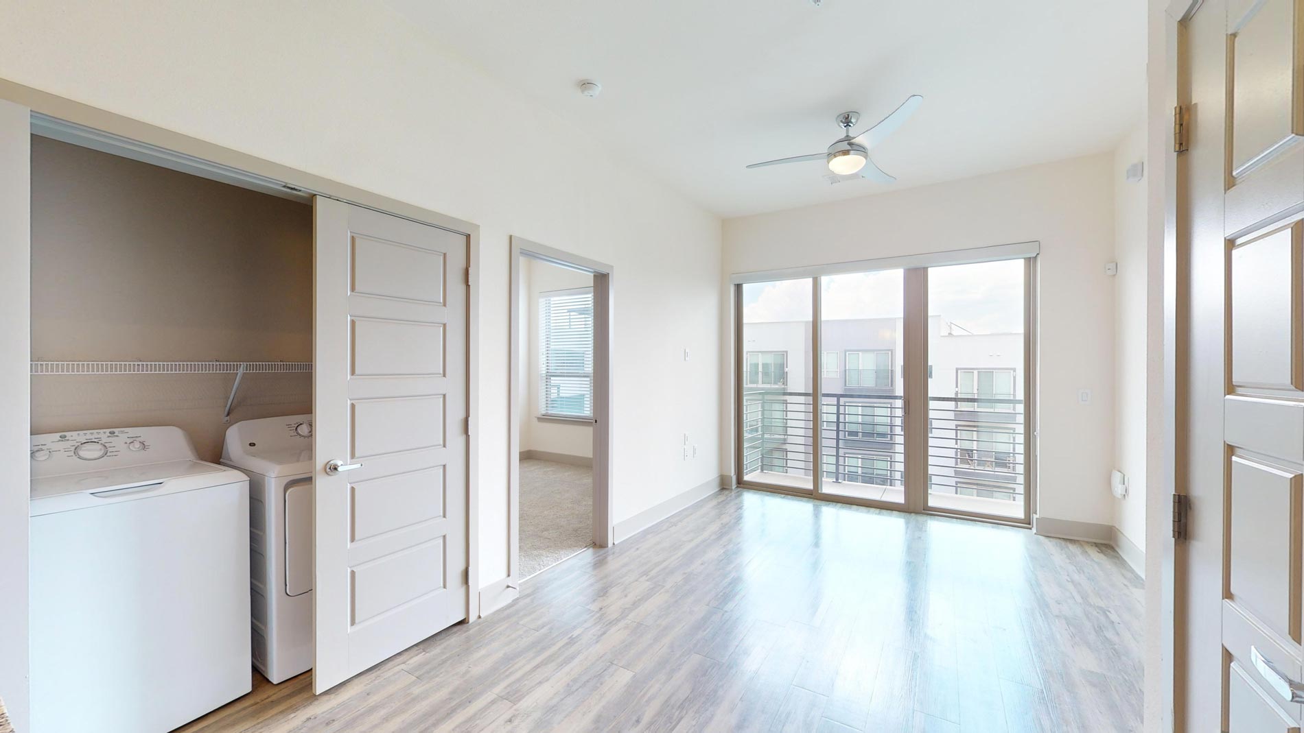 Laundry room at The Flats at Palisades